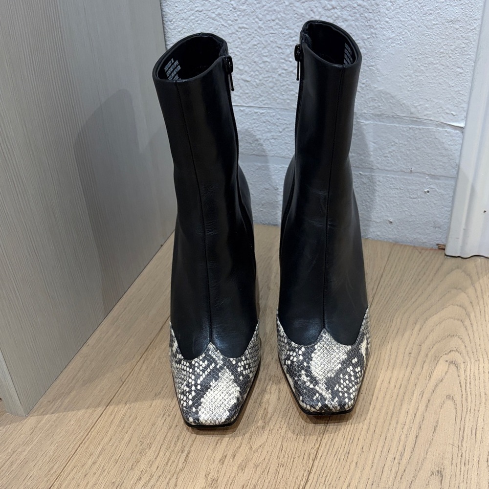 Steve Madden Black Leather Ankle Boots with Snake-Print Toe Cap
